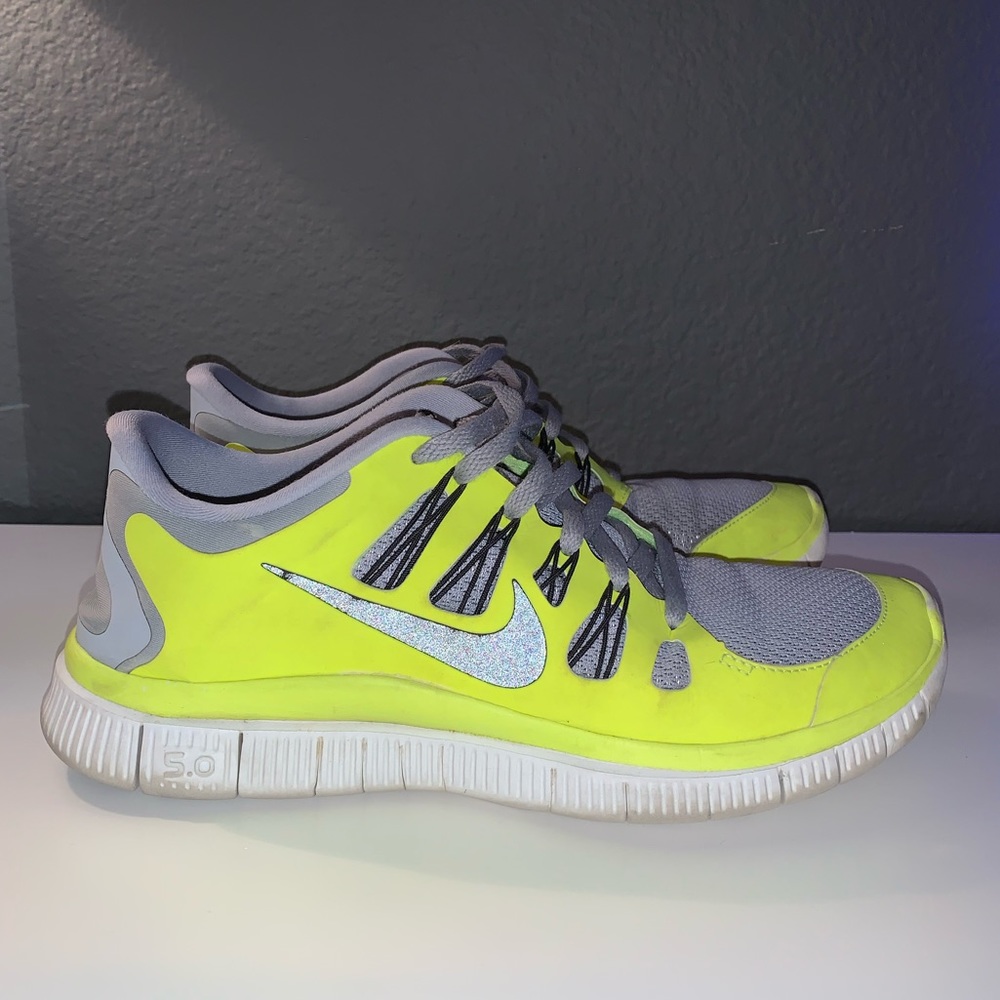 Nike Tennis Shoes